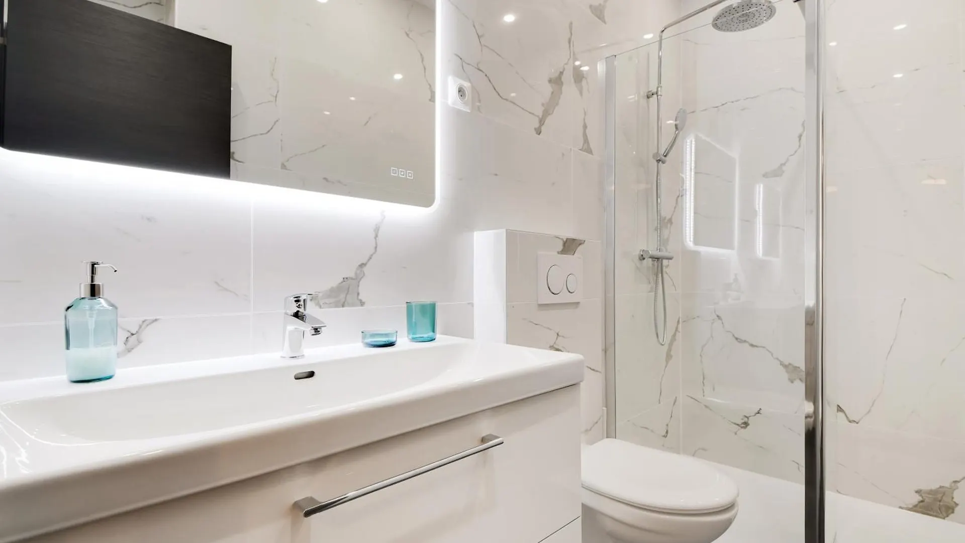 Apartment Elegant Appartement Neuf 2 Bdr 6P - Republique Paris